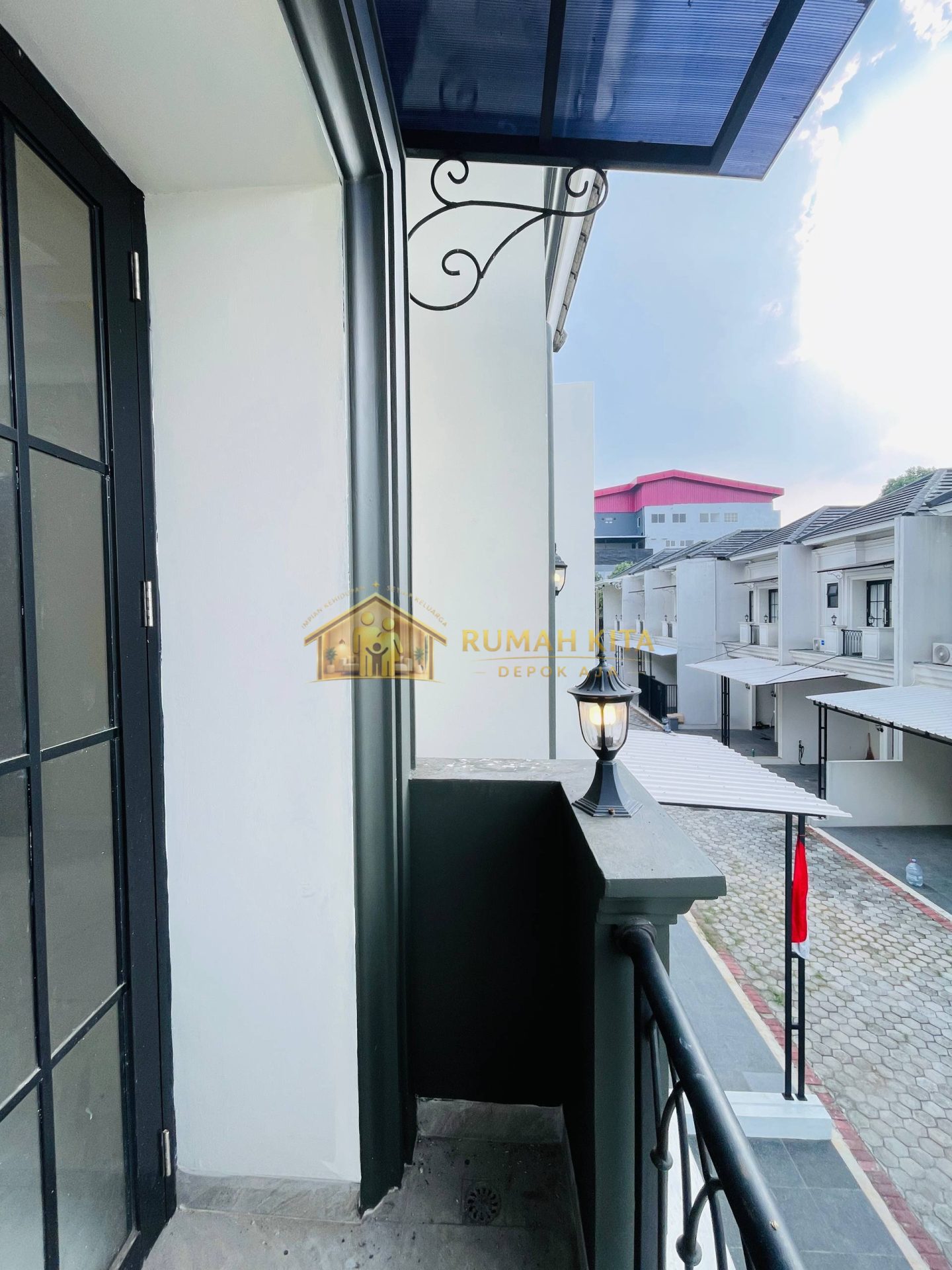 Balkon Rumah 2 Lantai Belakang RS Citra Medika di Kalimulya Depok