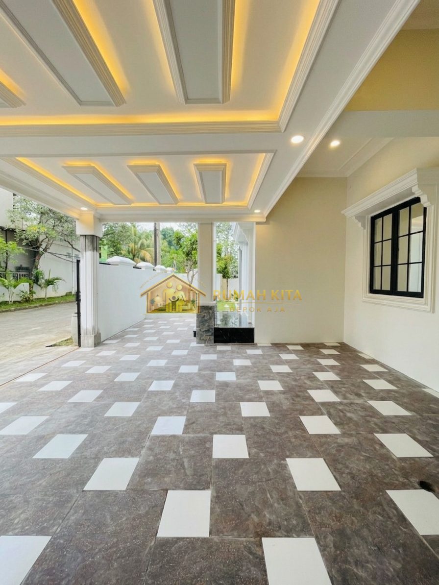 Carport Rumah Mewah 2 Lantai Dekat Stasiun Depok Lama
