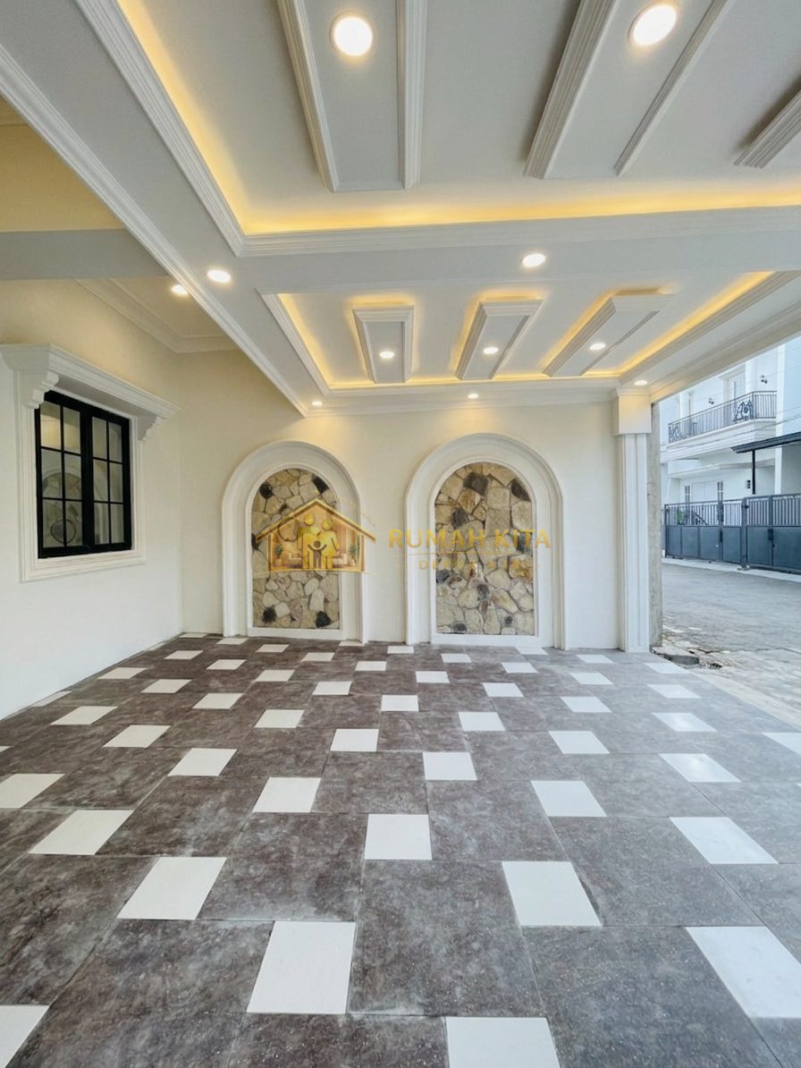 Carport Rumah Mewah 2 Lantai Dekat Stasiun Depok Lama