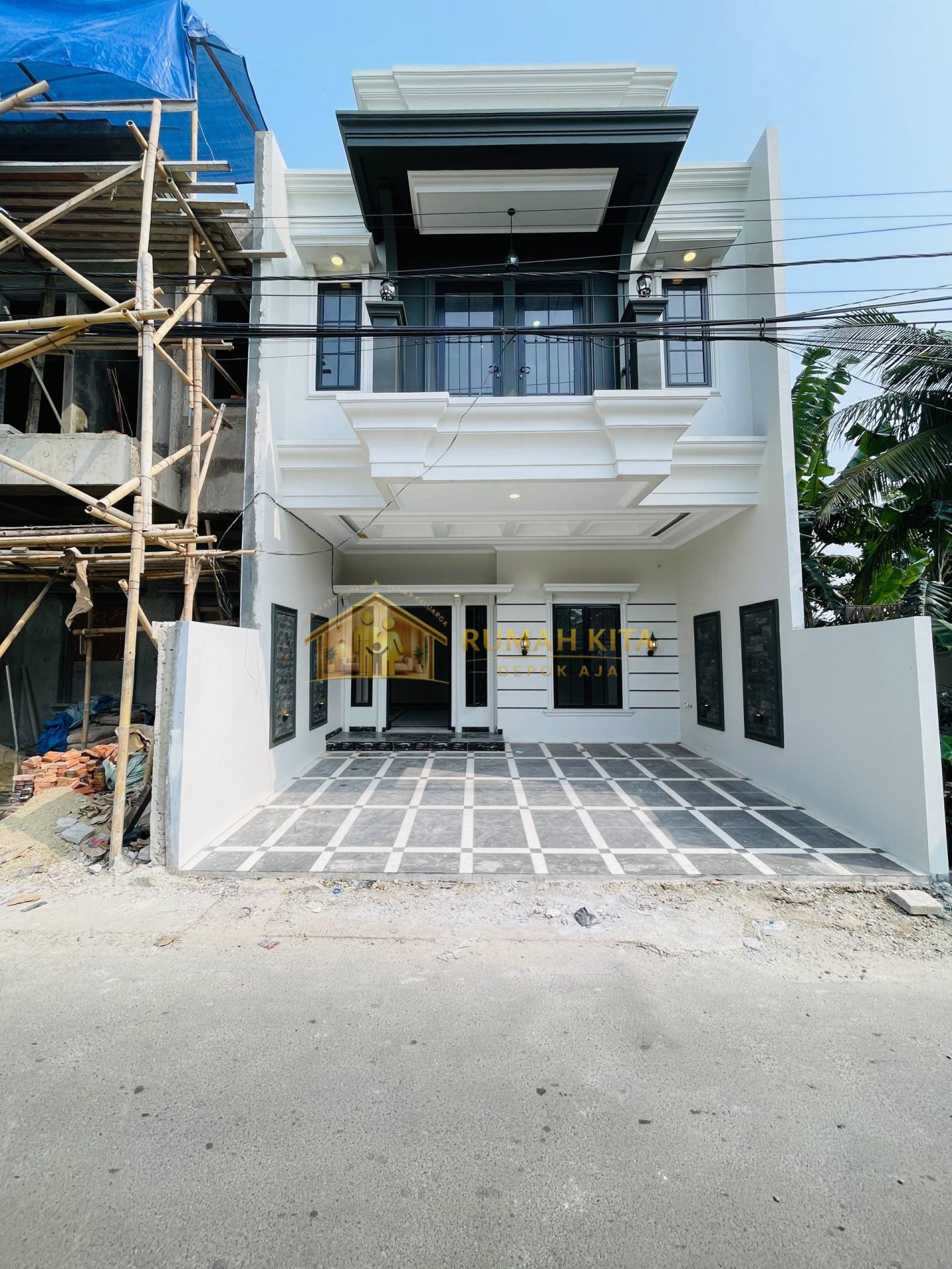 Fasad Rumah 2 Lantai Dekat RS Primaya Cilodong Depok