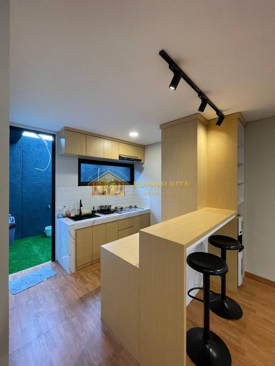 Dapur Rumah Furnish dekat Tol Sawangan dan Limo di Depok