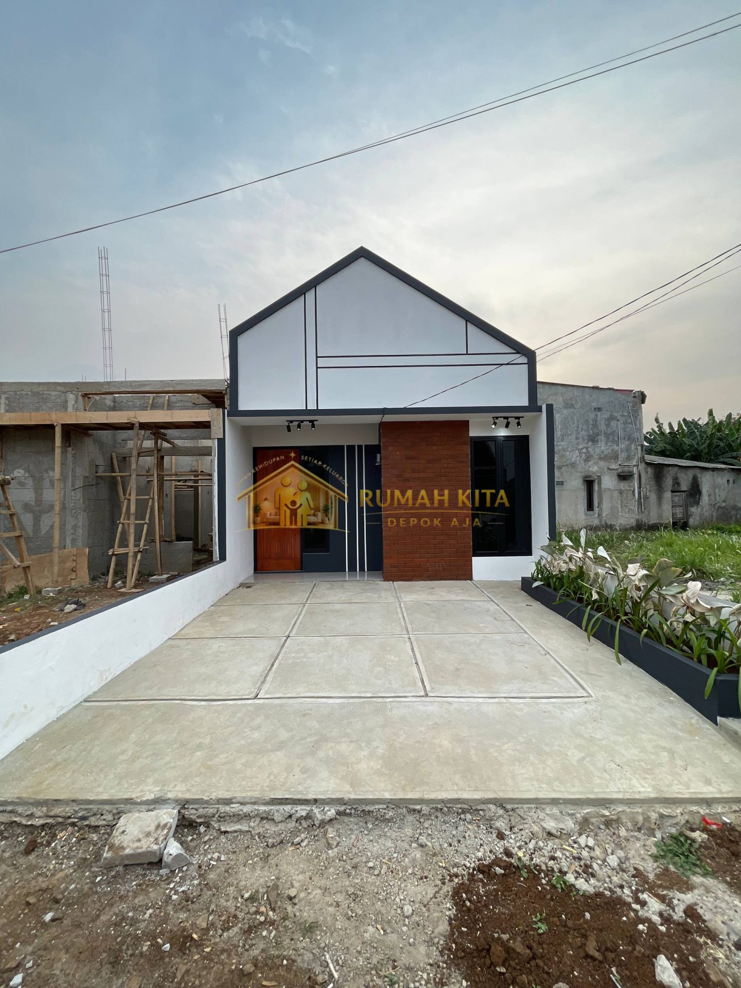 Fasad Rumah 1 Lantai Dekat Stasiun Citayam di Sawangan Depok