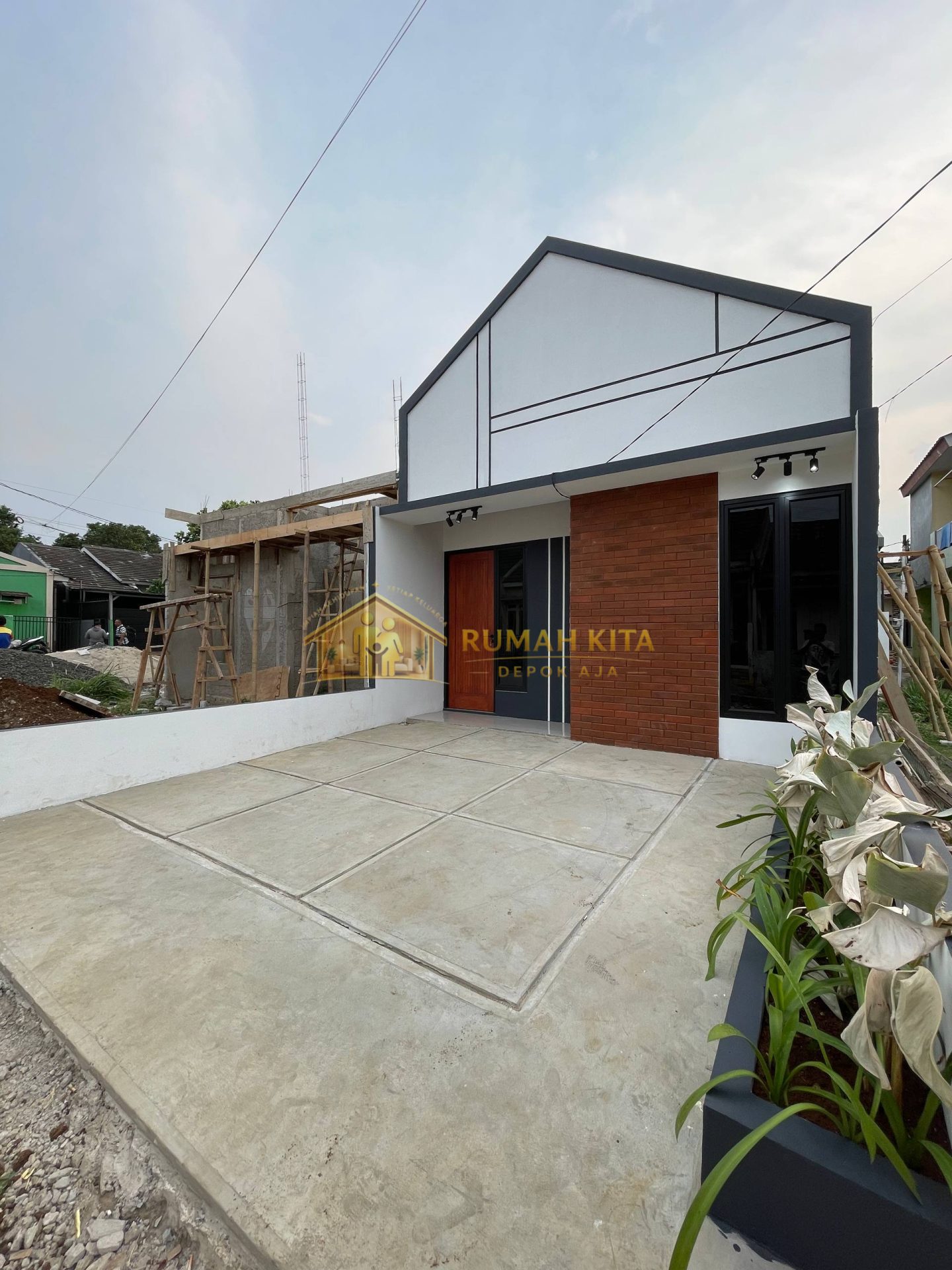 Fasad Rumah 1 Lantai Dekat Stasiun Citayam di Sawangan Depok