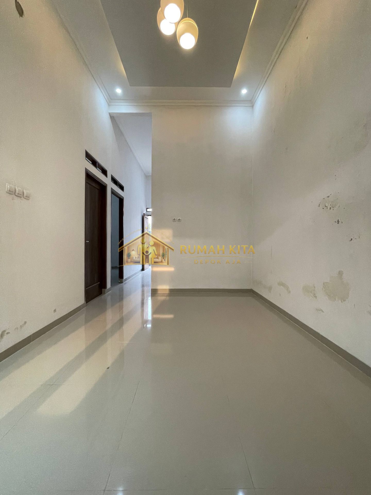 Ruang Tamu Rumah Minimalis Dekat Stasiun Citayam di Sawangan Depok