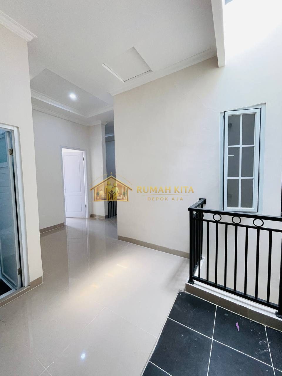 Ruang Keluarga Rumah di Depok Dekat Kawasan GDC