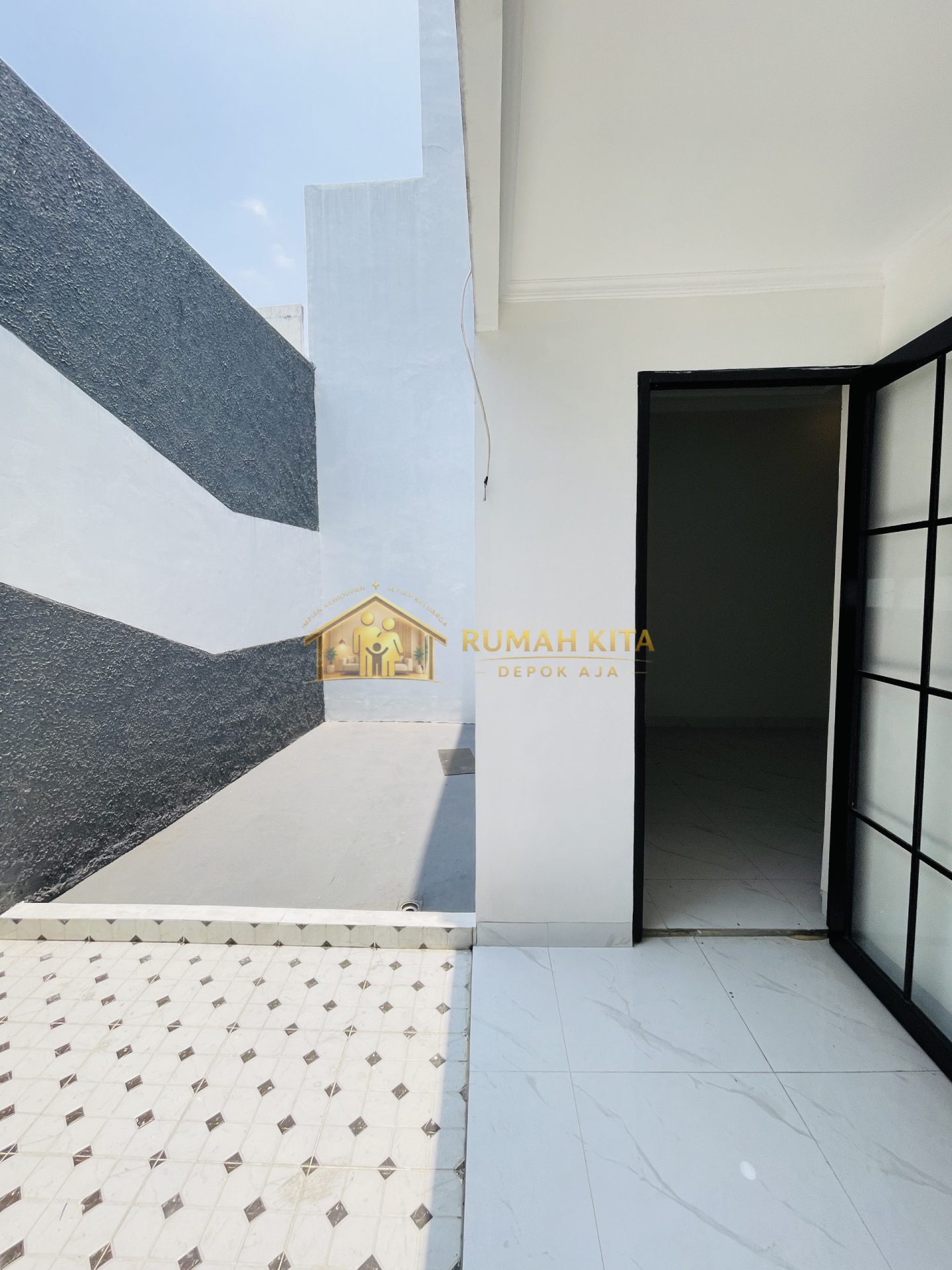 Halaman Rumah 2 Lantai Ready Stock Siap Huni di Kalimulya Cilodong Depok