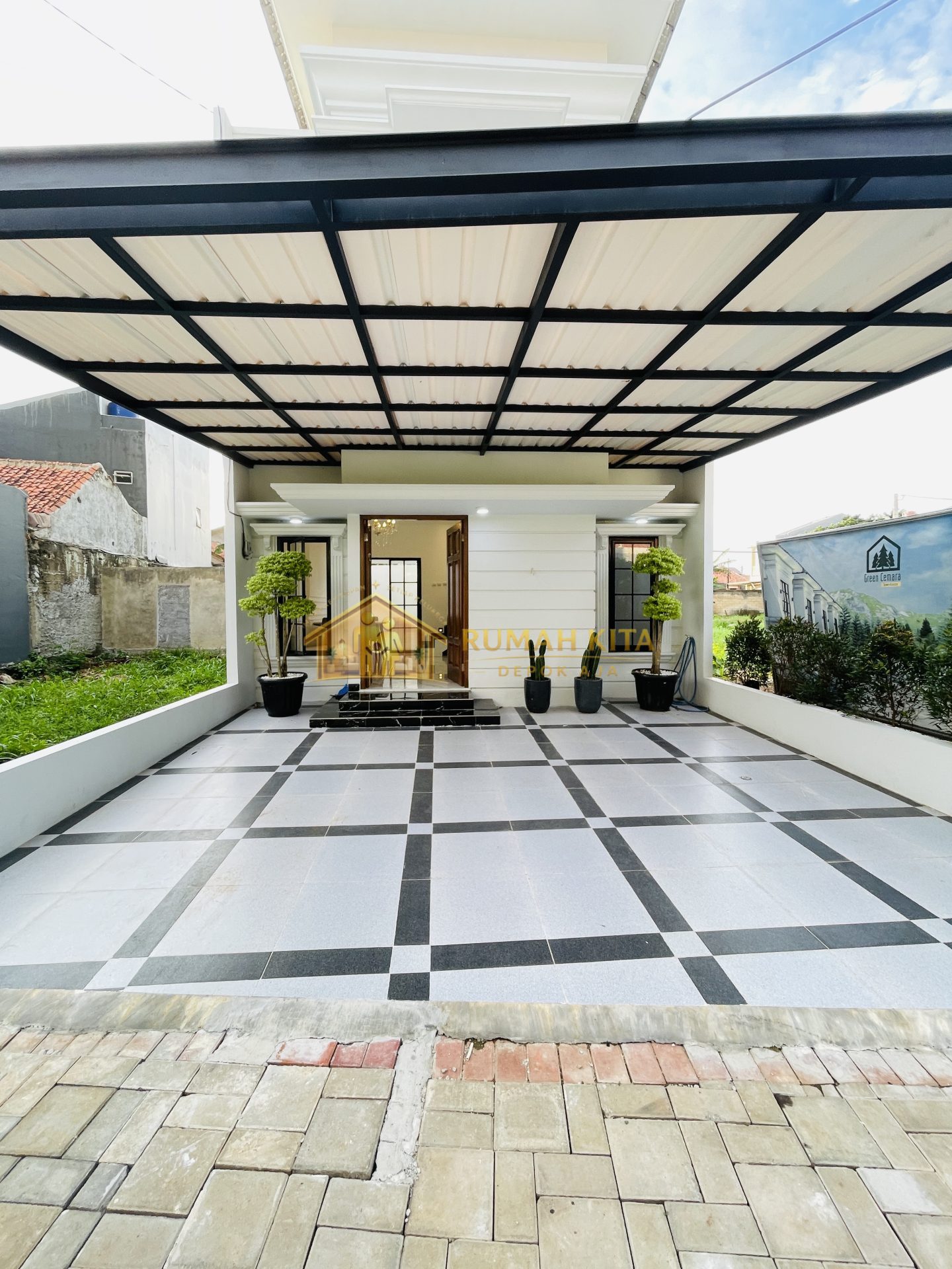 Carport Cluster Ekslusif Dekat Pintu Tol di Grogol  Limo  Depok