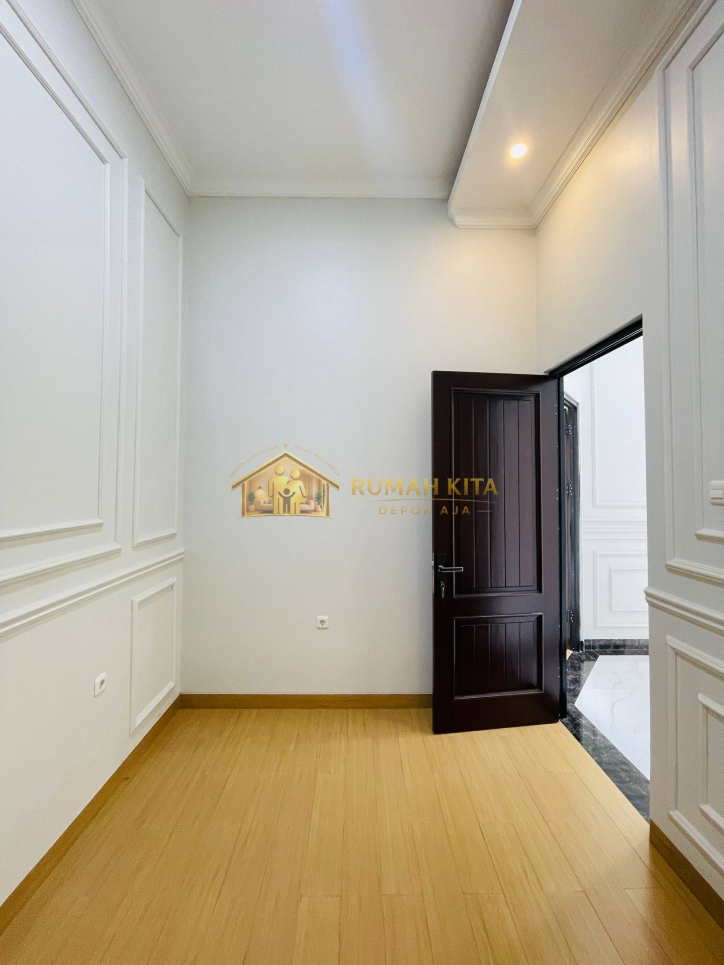 Kamar Tidur Rumah 4 Kamar Tidur Dekat Stasiun Depok Lama & GDC