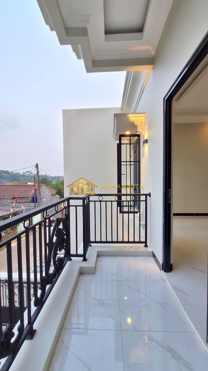 Balkon Rumah Murah Dekat RS HGA Sukmajaya Depok