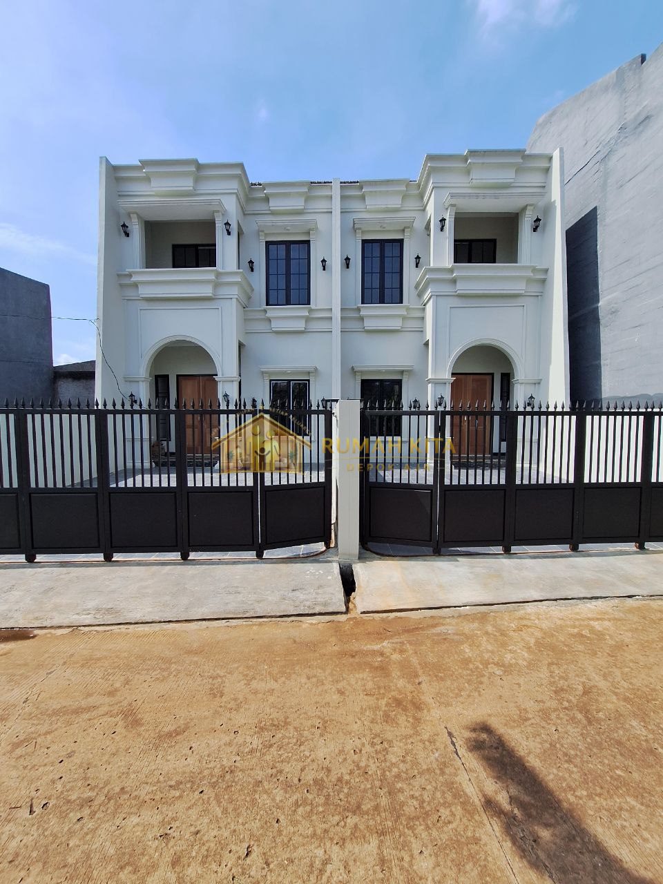Fasad Rumah 2 Lantai di Cilodong Depok