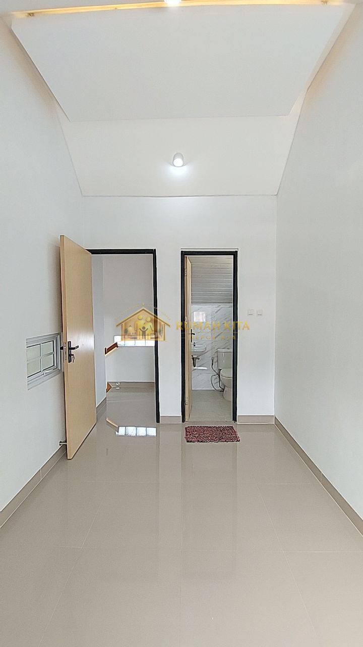 Kamar Tidur Rumah Dekat Pintu Tol Limo Depok