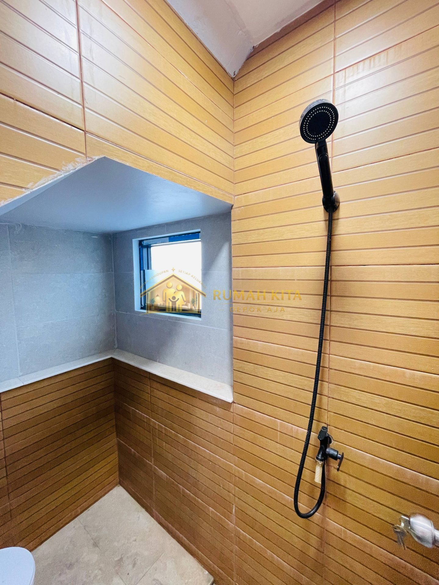 Kamar Mandi Rumah 2 Lantai Mewah Luxury Siap Huni di Sukmajaya Depok