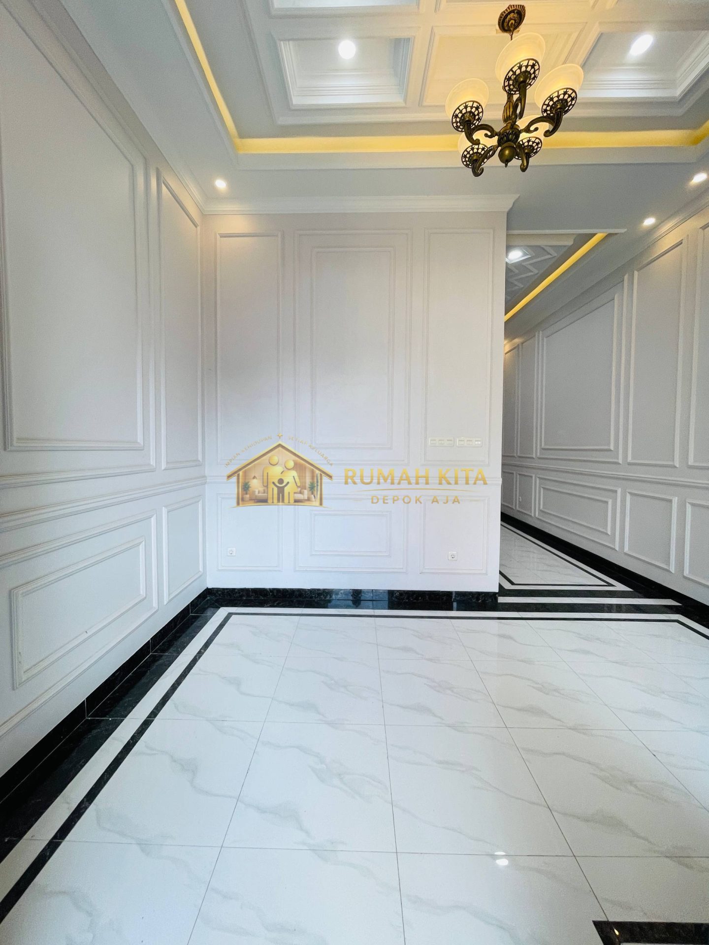 Ruang Tamu Rumah 2 Lantai Mewah Luxury Siap Huni di Sukmajaya Depok