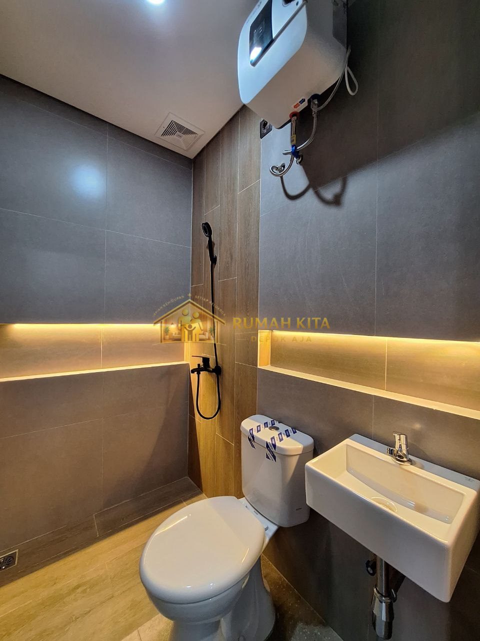 Kamar Mandi Rumah Furnish Dekat Pintu Tol Sawangan Depok