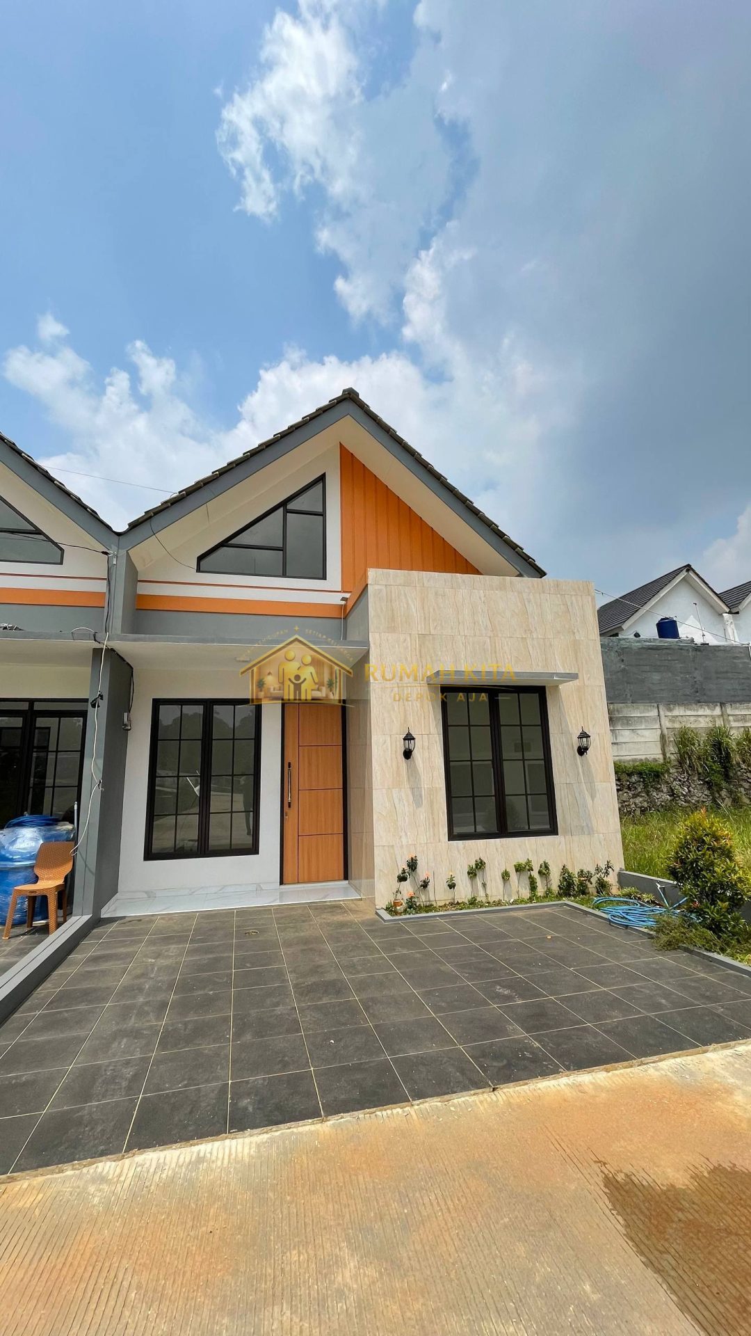 Fasad Rumah Murah Dekat Stasiun Citayam Depok