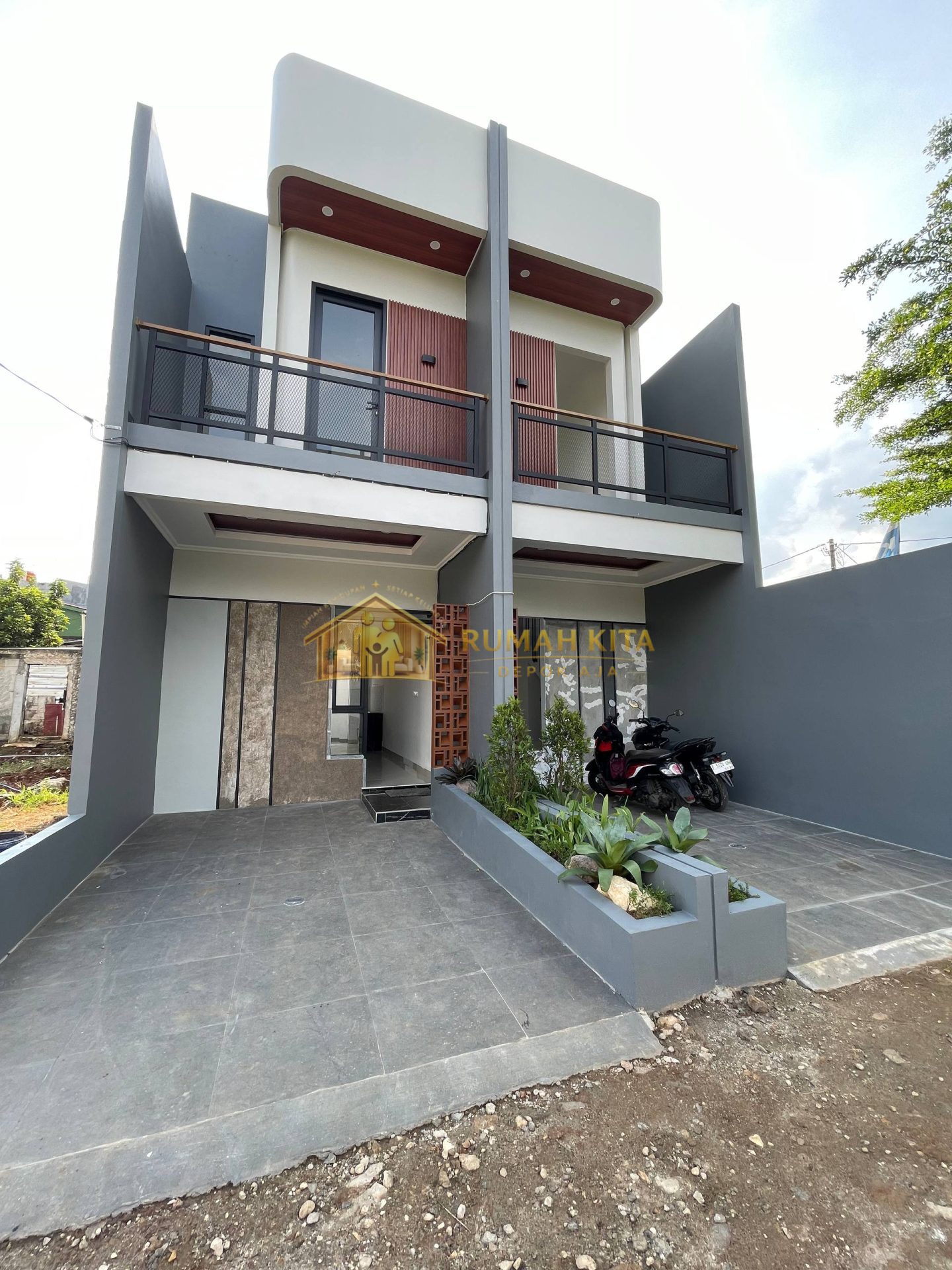 Fasad Rumah 2 Lantai Murah di Pengasinan Sawangan Depok