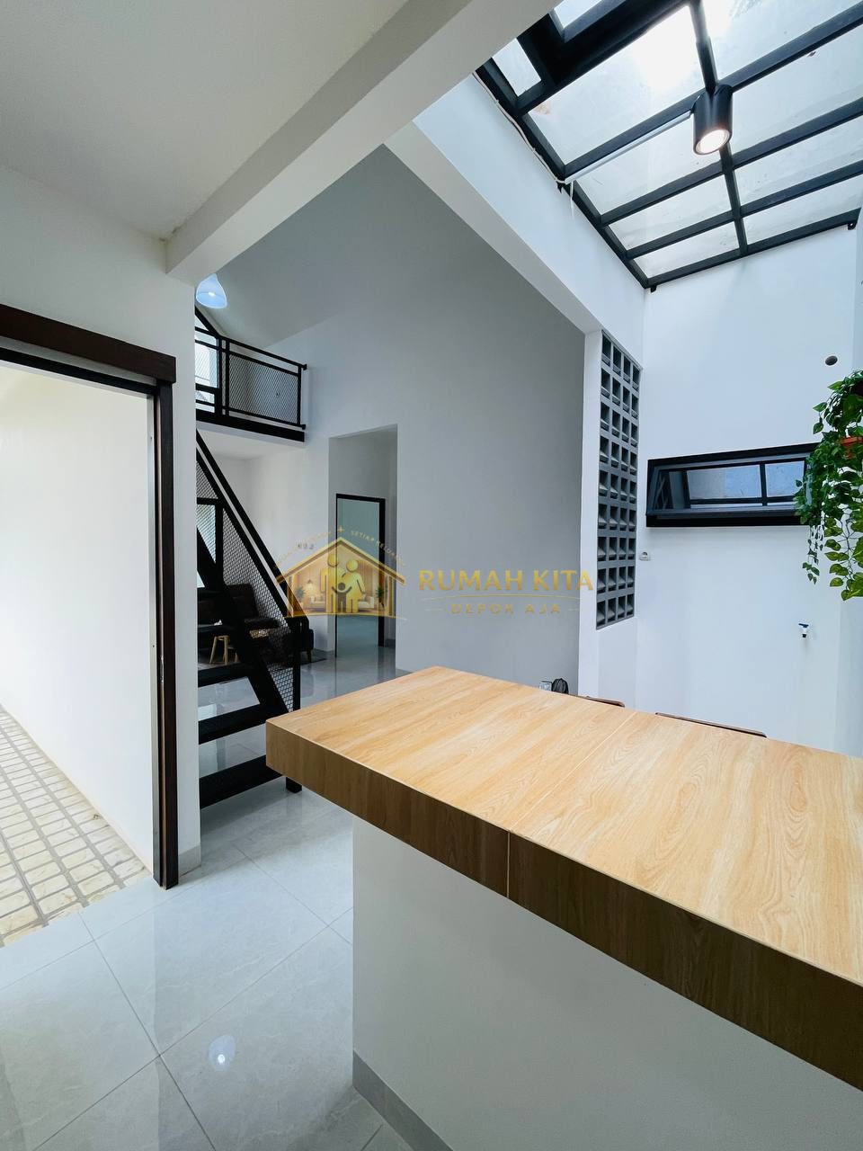 Area Laundry Rumah 1,5 Lantai Anti Masuk Gang di Sawangan Depok