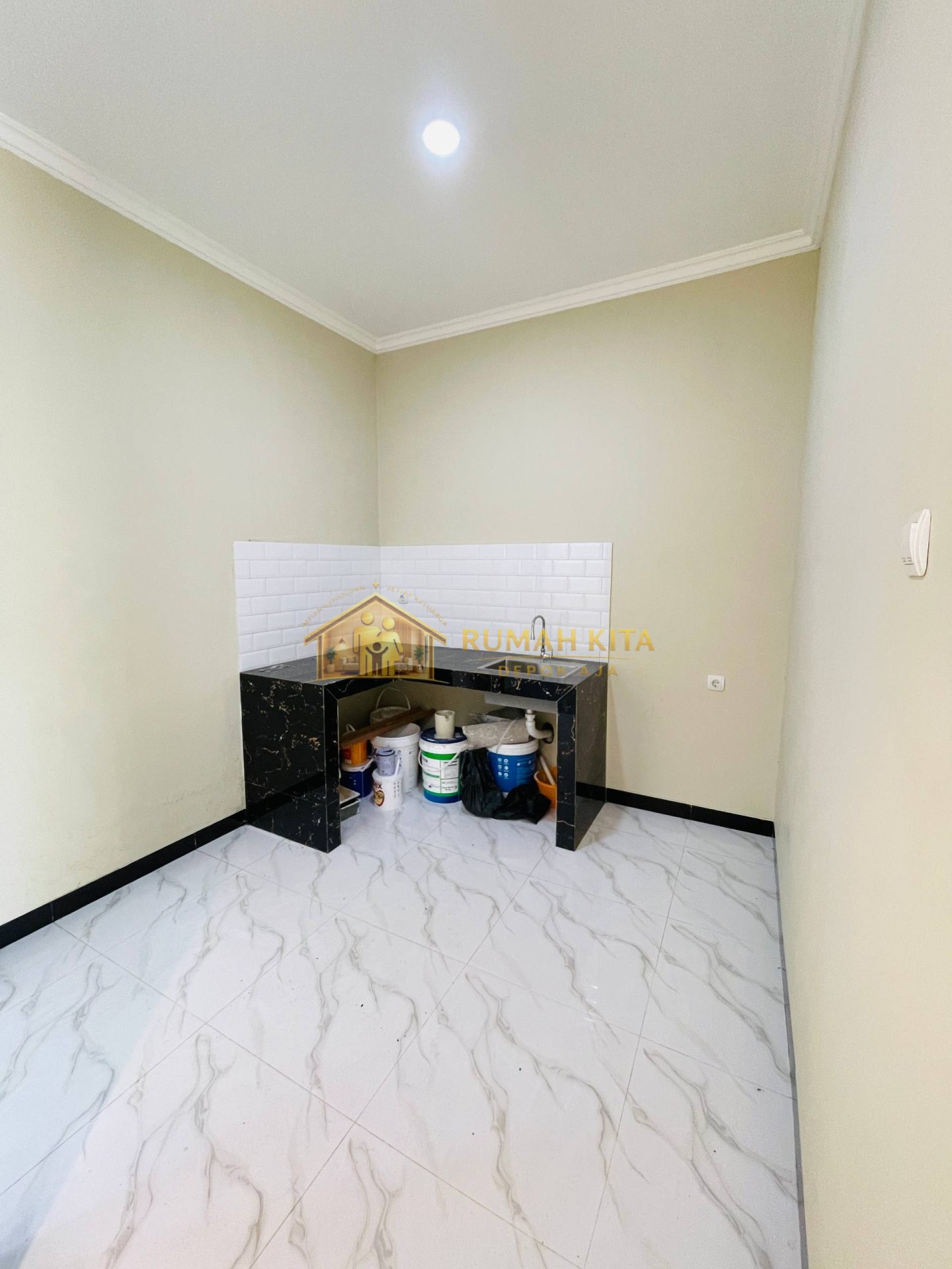 Dapur Rumah 2 Lantai di Tirta Jaya Sukmajaya Depok