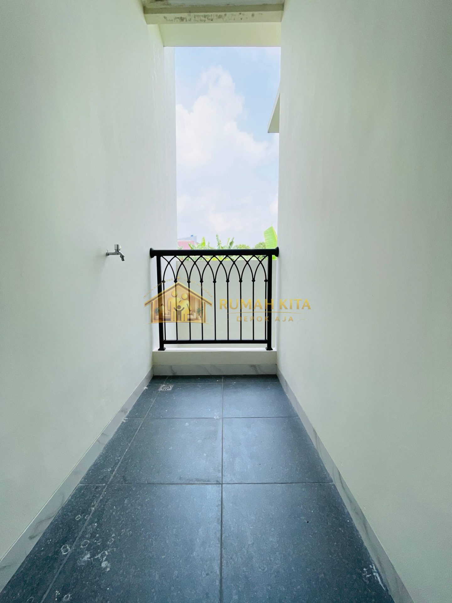 Area Laundry Rumah 2 Lantai di Tirta Jaya Sukmajaya Depok