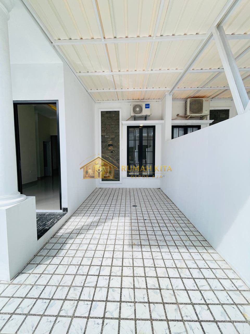 Carport Rumah 1 Lantai Nempel Grand depok City