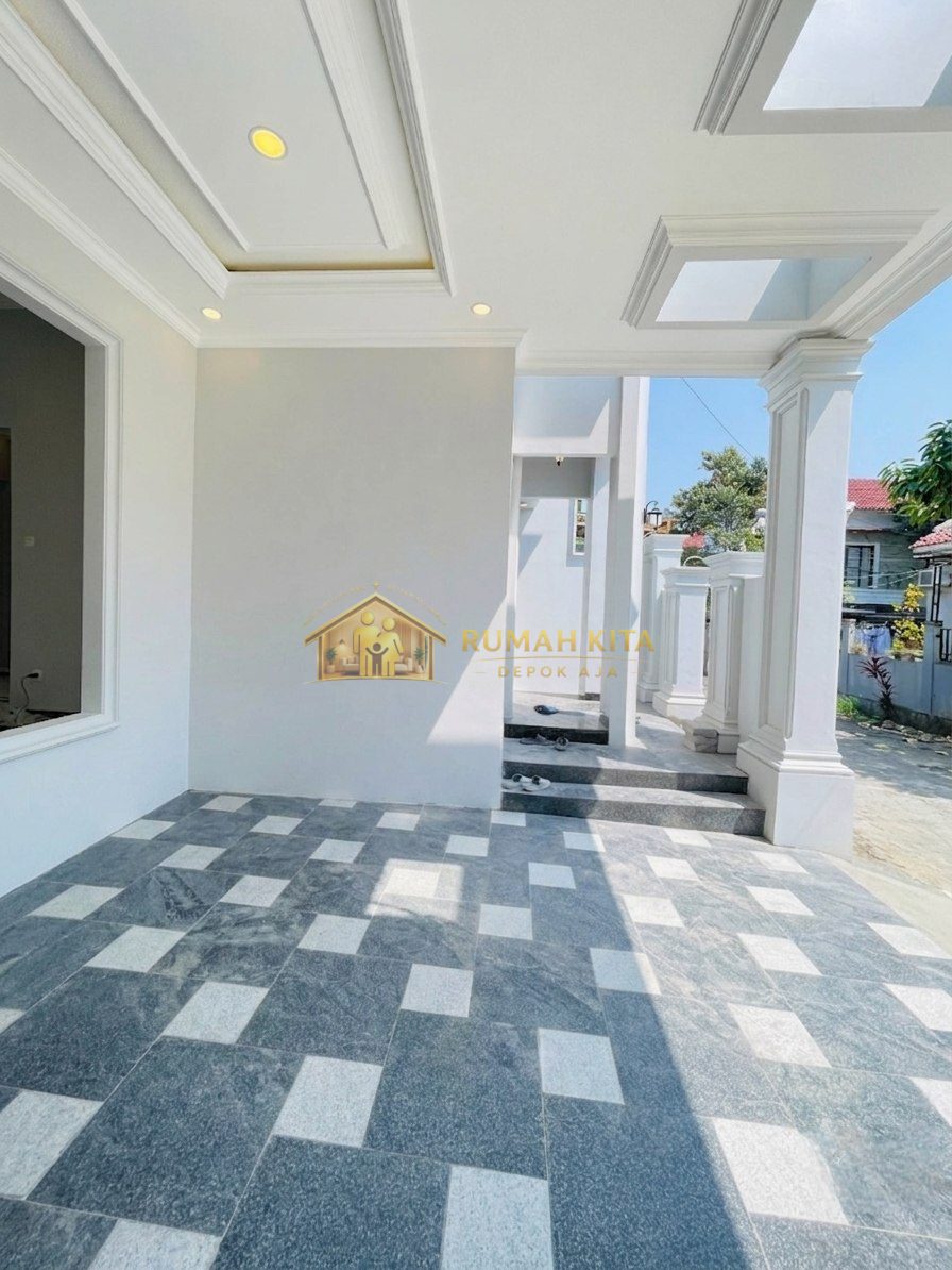 Carport Rumah 2 Lantai Dekat RS HGA dan Stasiun Depok Lama di Sukmajaya Depok
