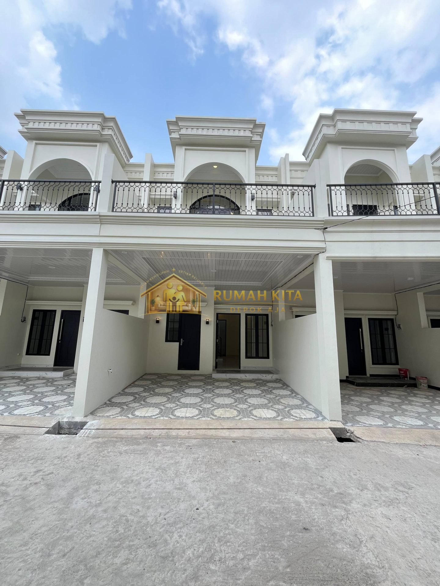Rumah 2 lantai Samping Alun-alun GDC Depok