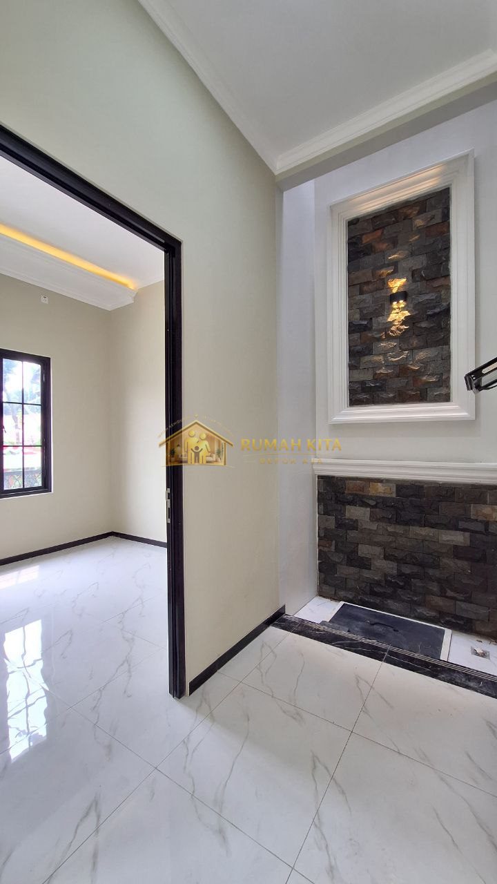 Halaman Rumah 2 lantai Nempel Taman Merdeka Sukmajaya Depok