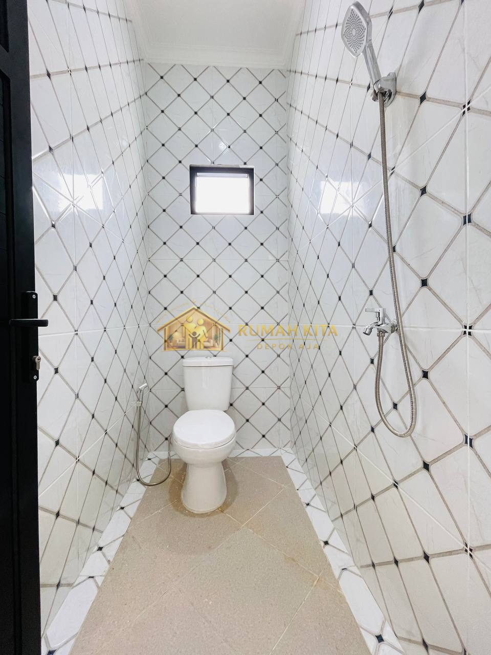 Kamar Mandi Rumah Mewah 2 Lantai Dekat Grand Depok City