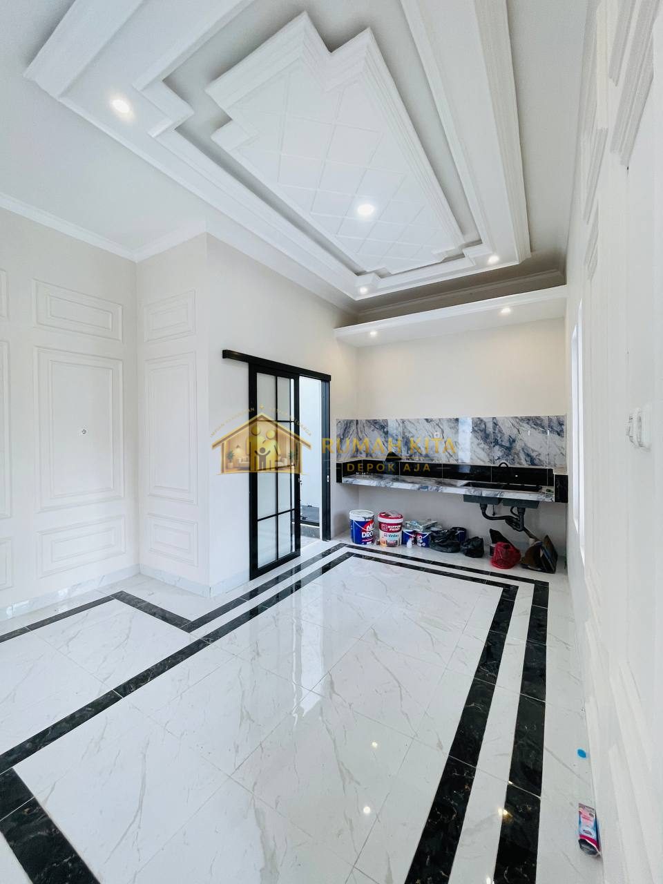 Dapur Rumah Mewah 2 Lantai Dekat Grand Depok City
