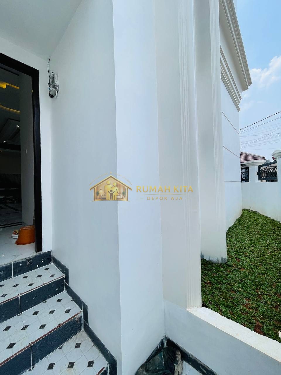 Taman Rumah Mewah 2 Lantai Dekat Grand Depok City