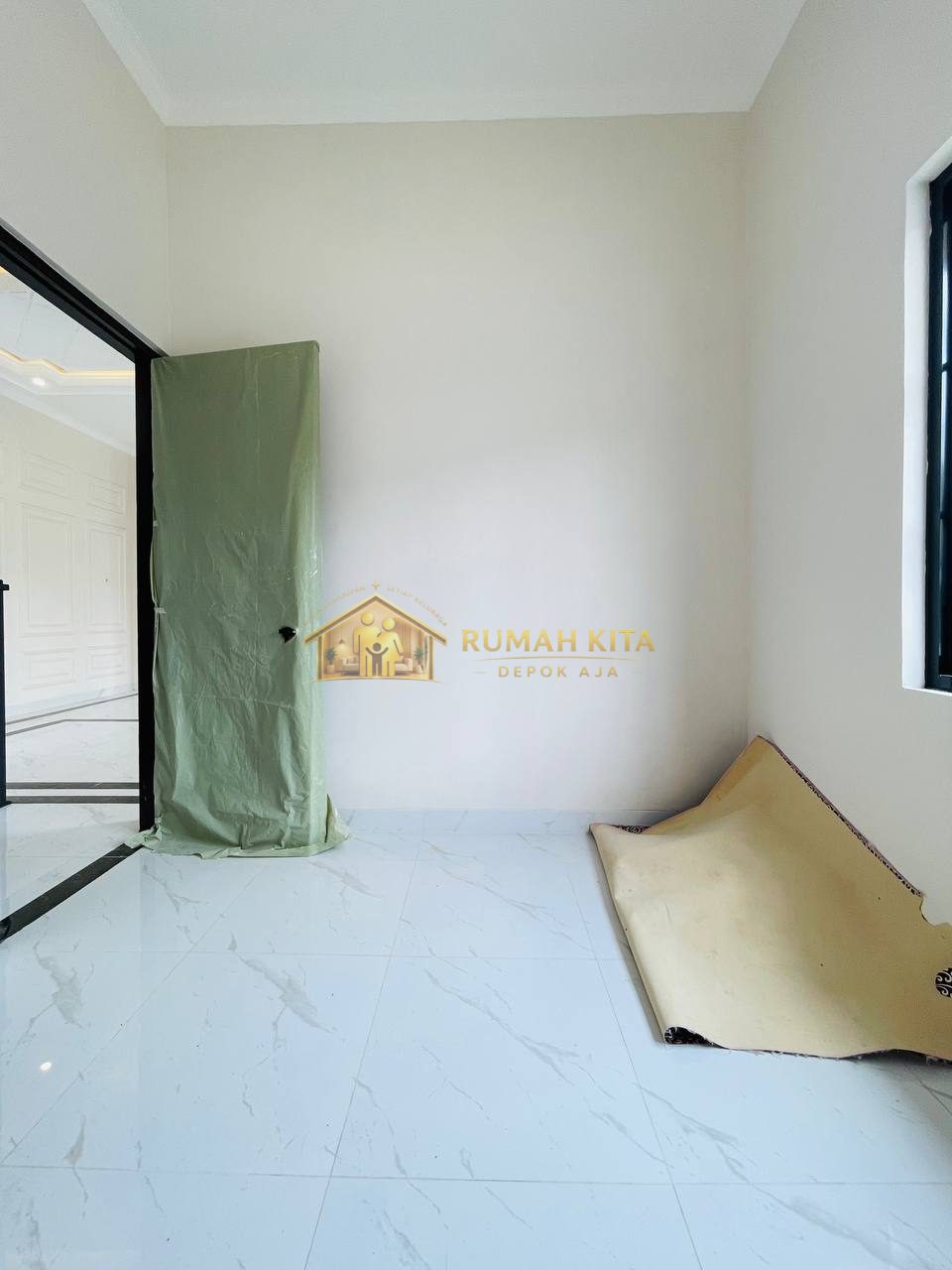 Kamar Tidur Rumah Mewah 2 Lantai Dekat Grand Depok City
