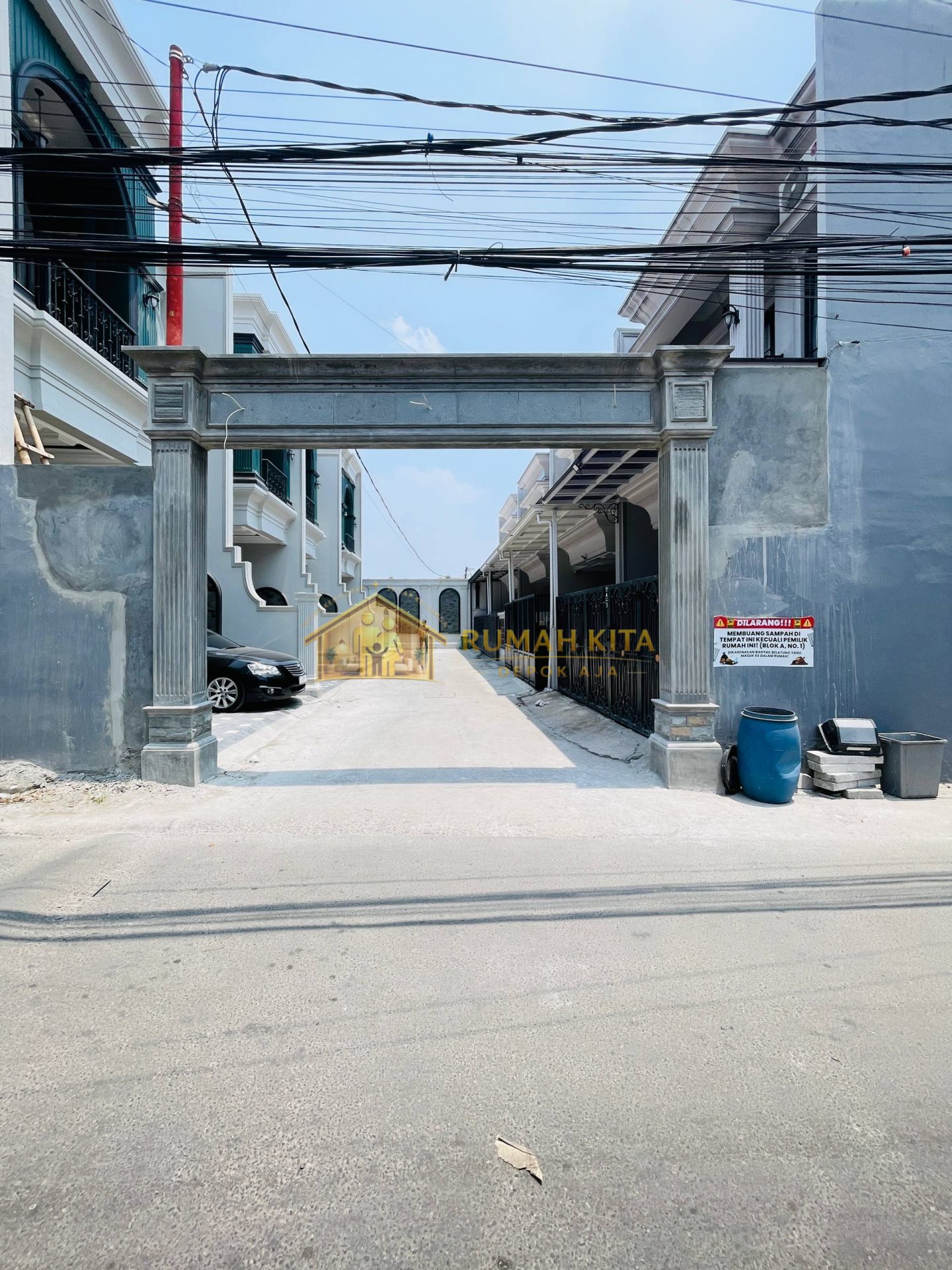 Pagar Rumah Dekat Stasiun Depok Lama dan Grand Depok City