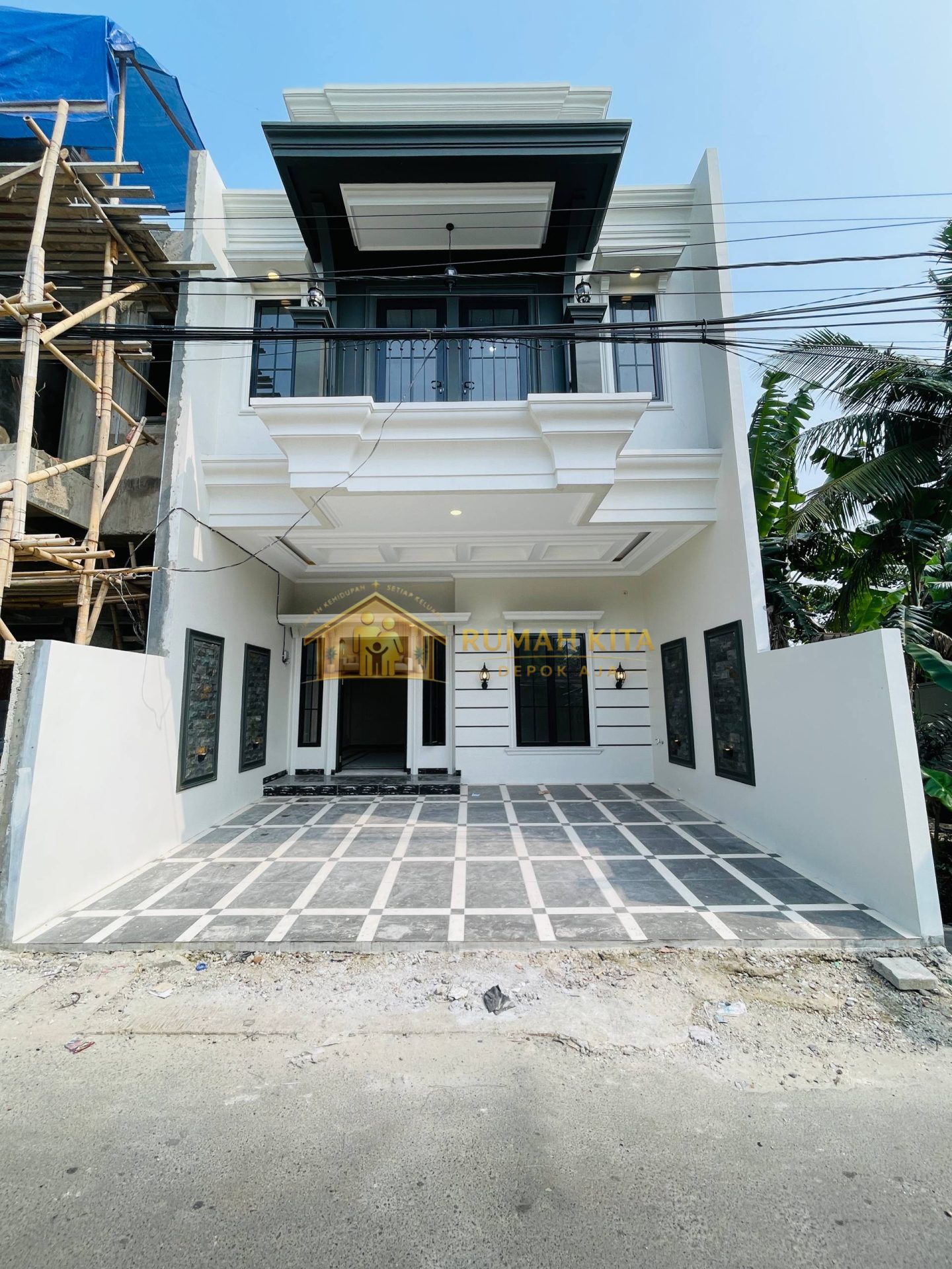 Fasad Rumah 2 Lantai Dekat RS Primaya Cilodong Depok